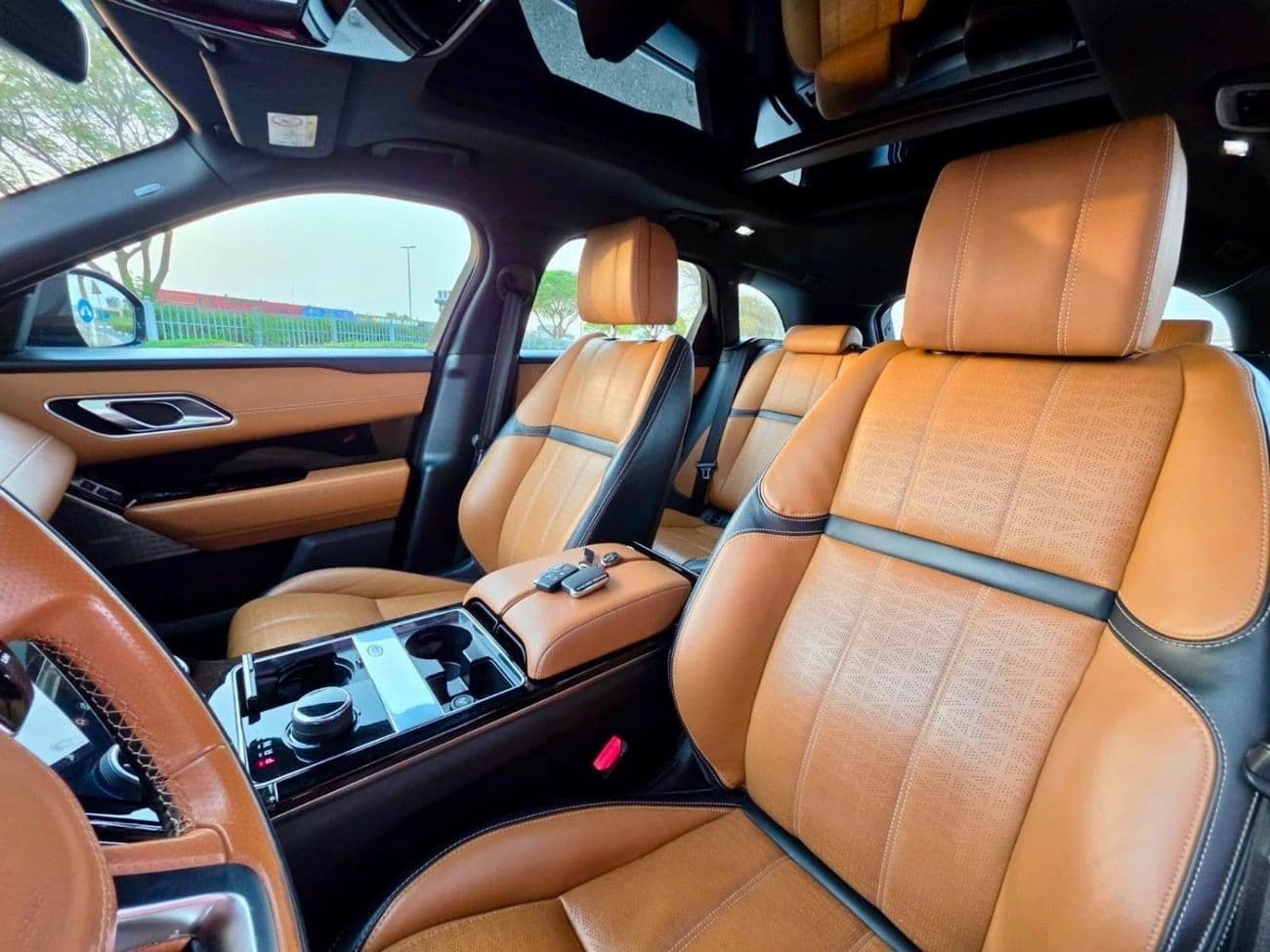 2018 Land Rover Range Rover Velar R DYNAMIC HSE thumbnail 8