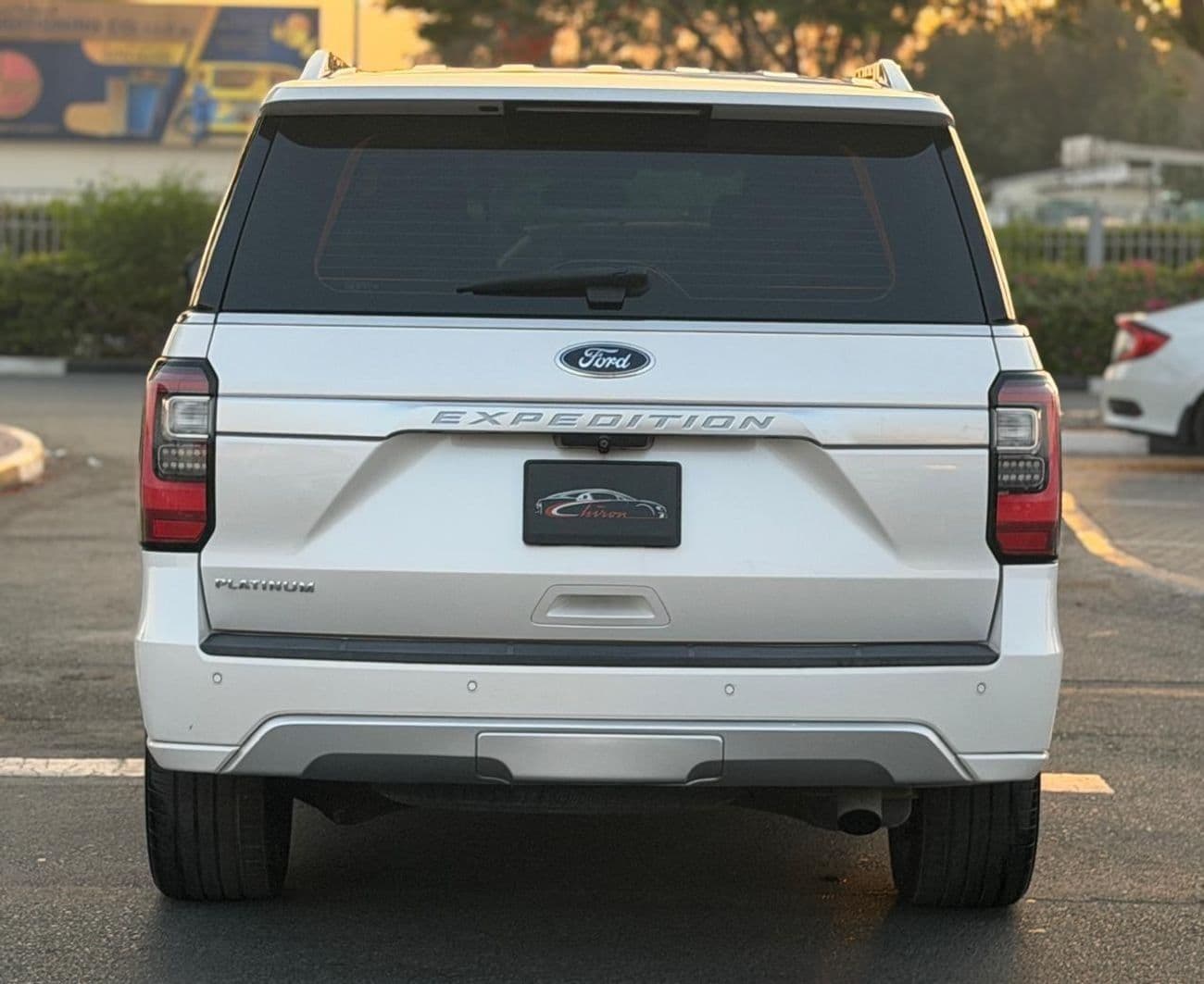 2018 Ford Expedition PLATINUM thumbnail 6