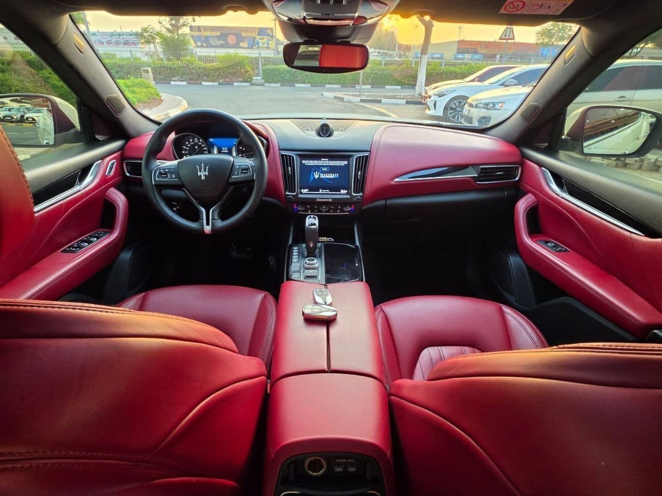 2020 Maserati Levante STANDARD thumbnail 8