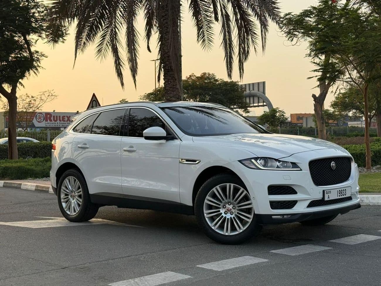 2017 Jaguar F PACE PORTFOLIO thumbnail 2