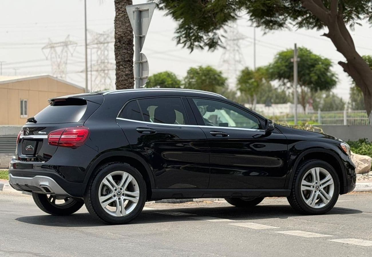 2020 Mercedes Benz GLA250 STANDARD thumbnail 3