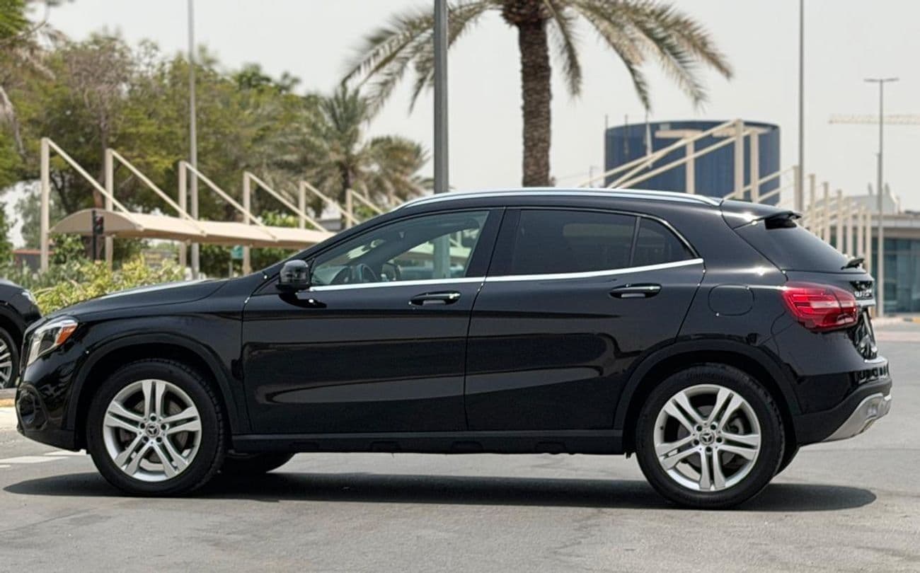 2020 Mercedes Benz GLA250 STANDARD thumbnail 4