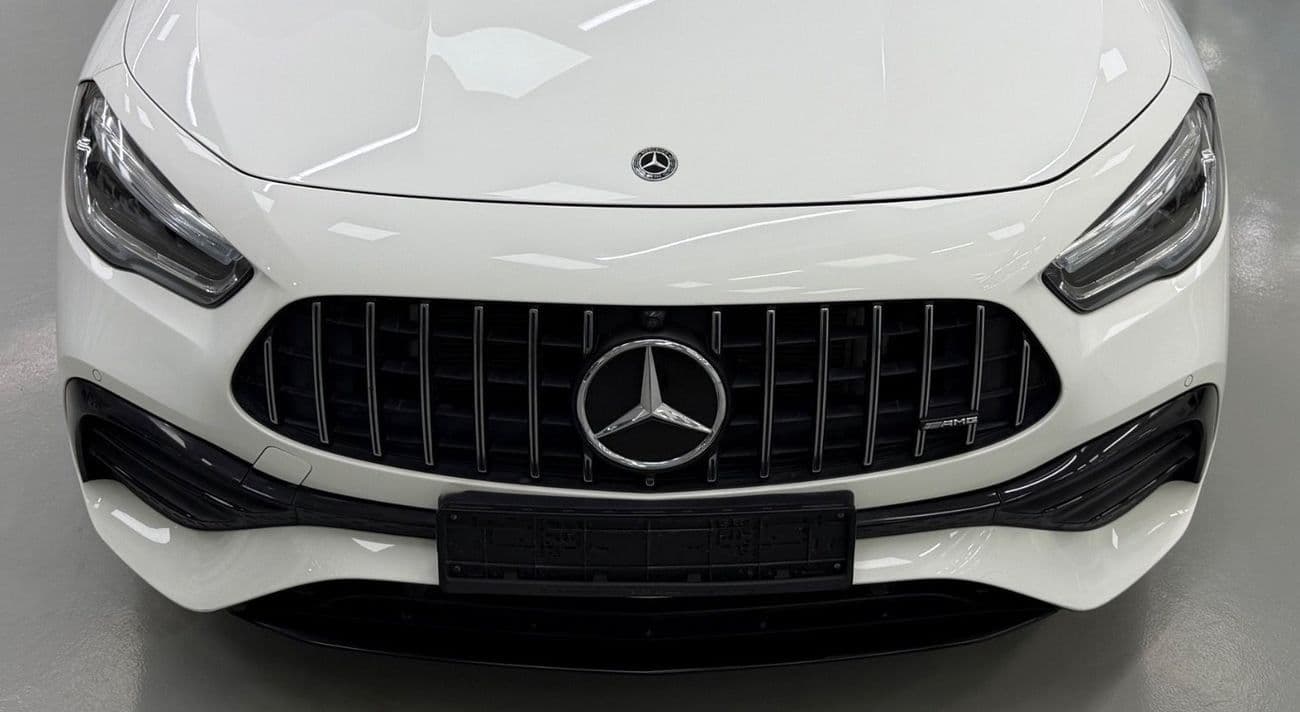 2021 Mercedes Benz GLA 35 AMG 4MATIC thumbnail 3