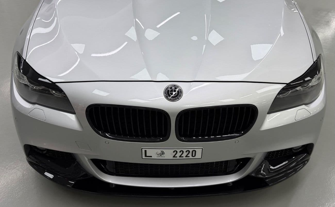 2012 BMW M550i thumbnail 3