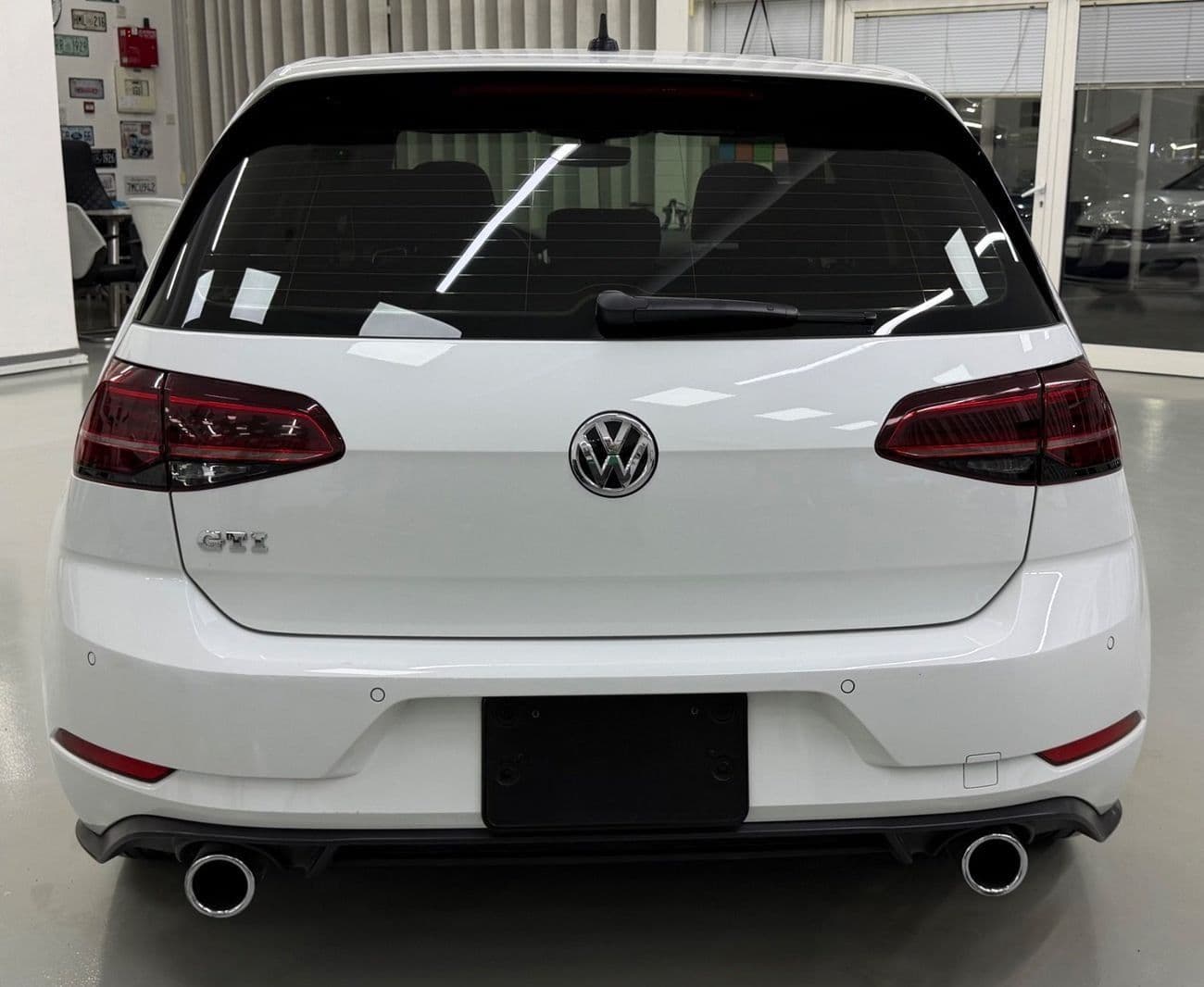 2018 Volkswagen Golf GTI thumbnail 4