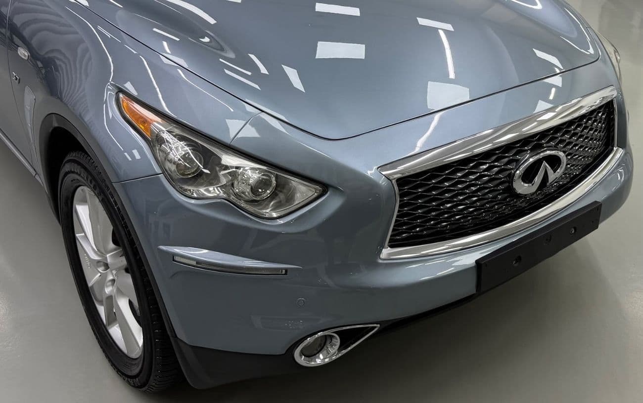 2018 Infiniti QX70 LUXURY thumbnail 2