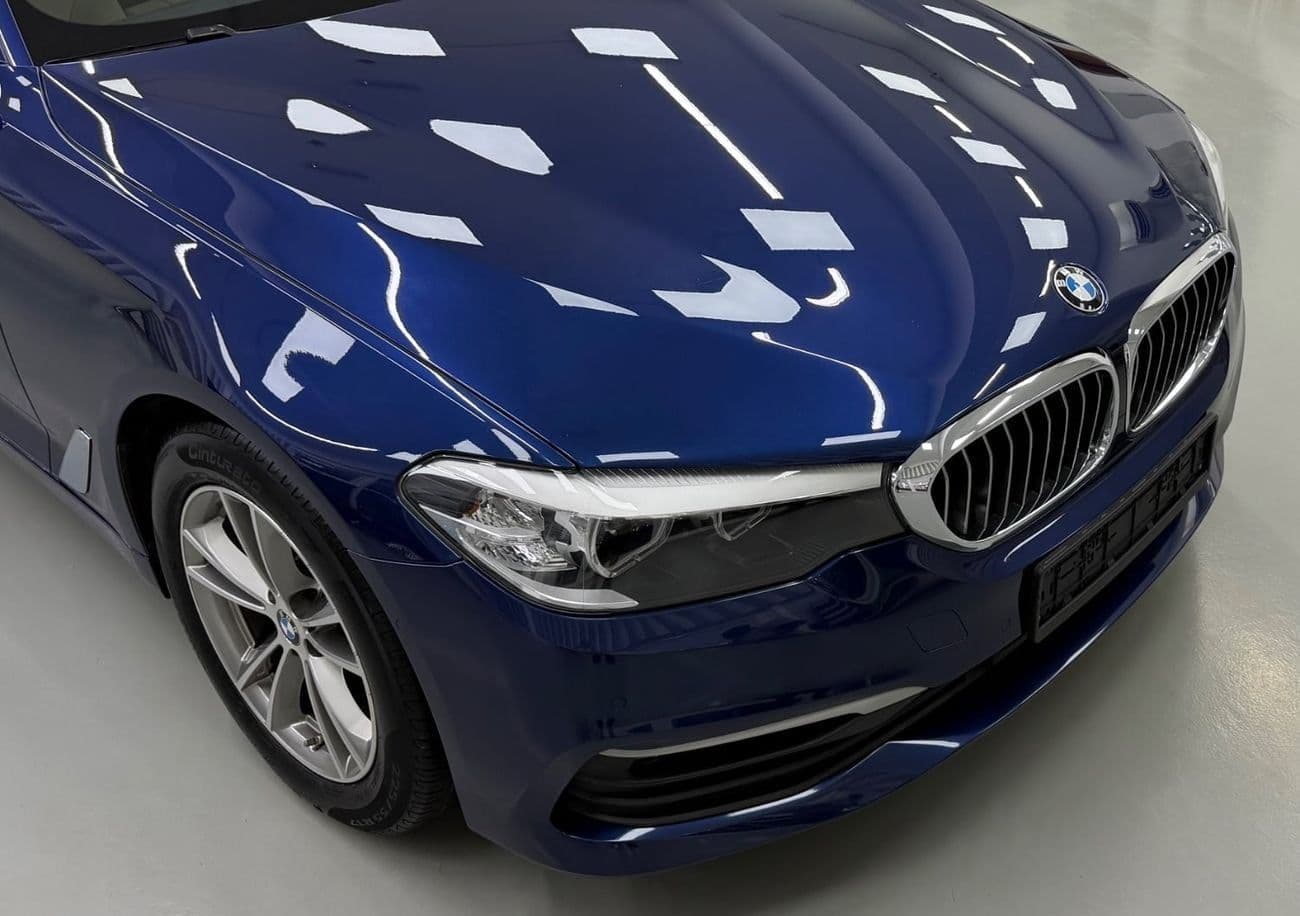 2020 BMW 520i EXECUTIVE thumbnail 2