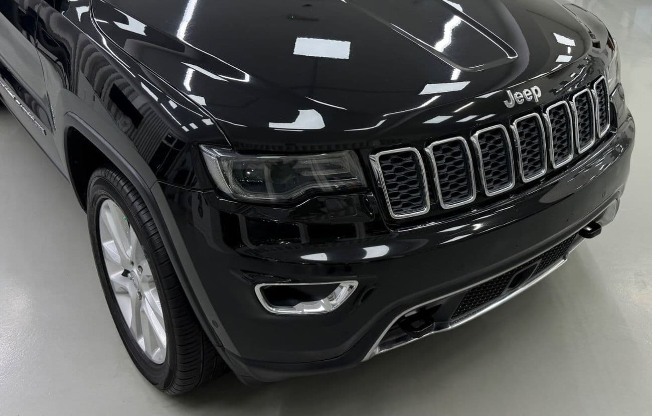 2017 Jeep Grand Cherokee LIMITED thumbnail 2