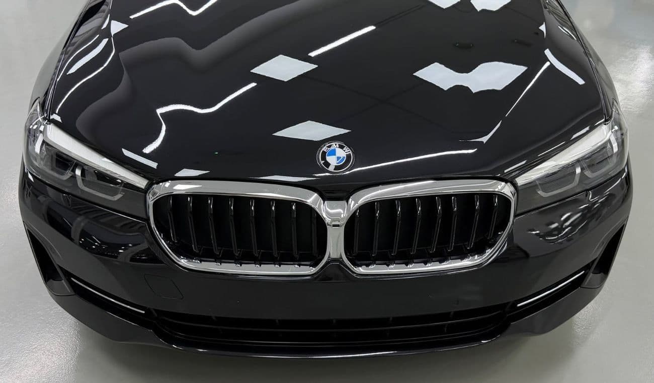 2021 BMW 520i EXCLUSIVE PLUS thumbnail 4