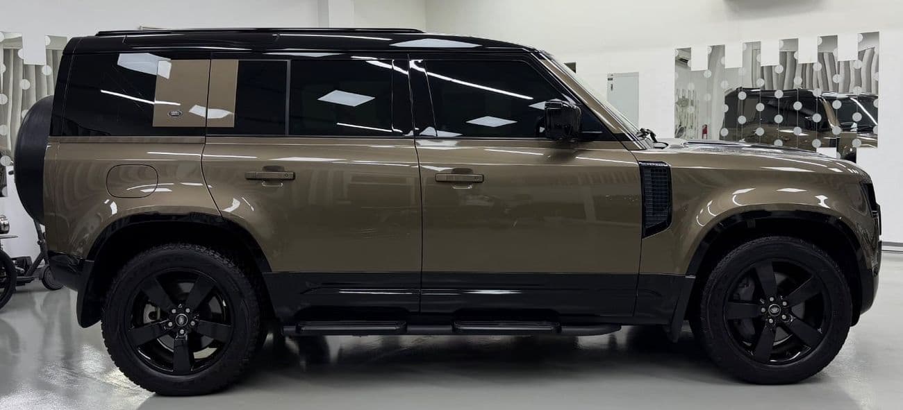 2020 Land Rover Defender 110 SE P400 thumbnail 5