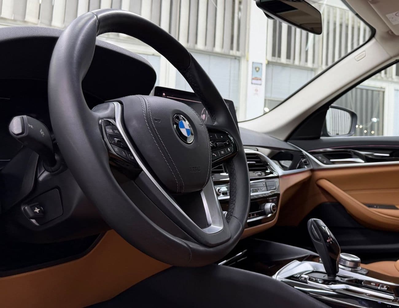 2021 BMW 520i EXCLUSIVE PLUS thumbnail 7