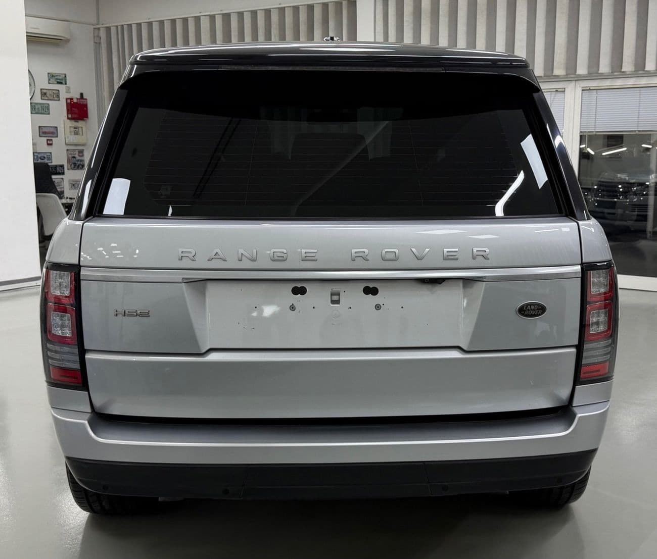 2016 Land Rover Range Rover HSE thumbnail 6