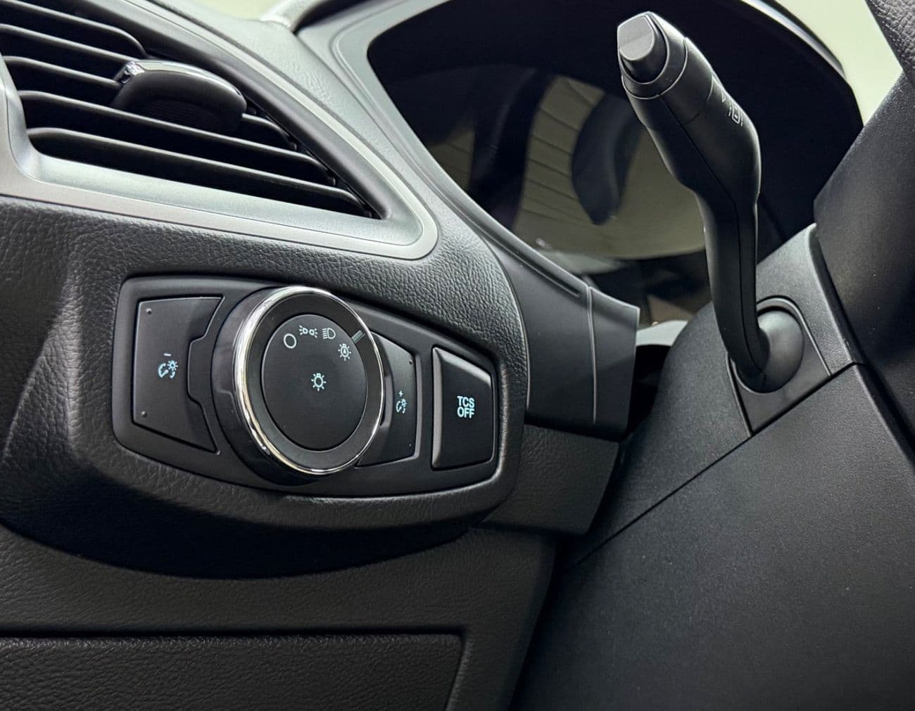 2022 Ford Edge SE thumbnail 8