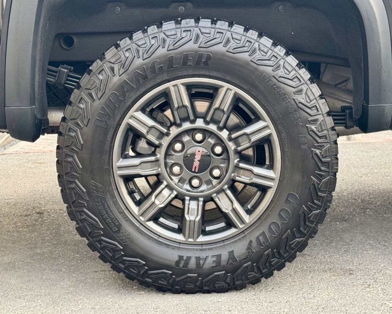 2024 GMC Sierra AT4X thumbnail 6