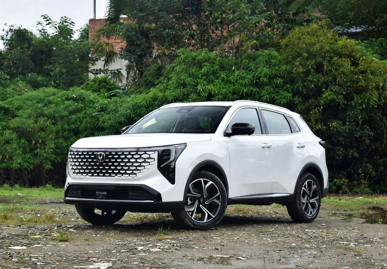 2026 Changan CS55 Plus STANDARD thumbnail 2