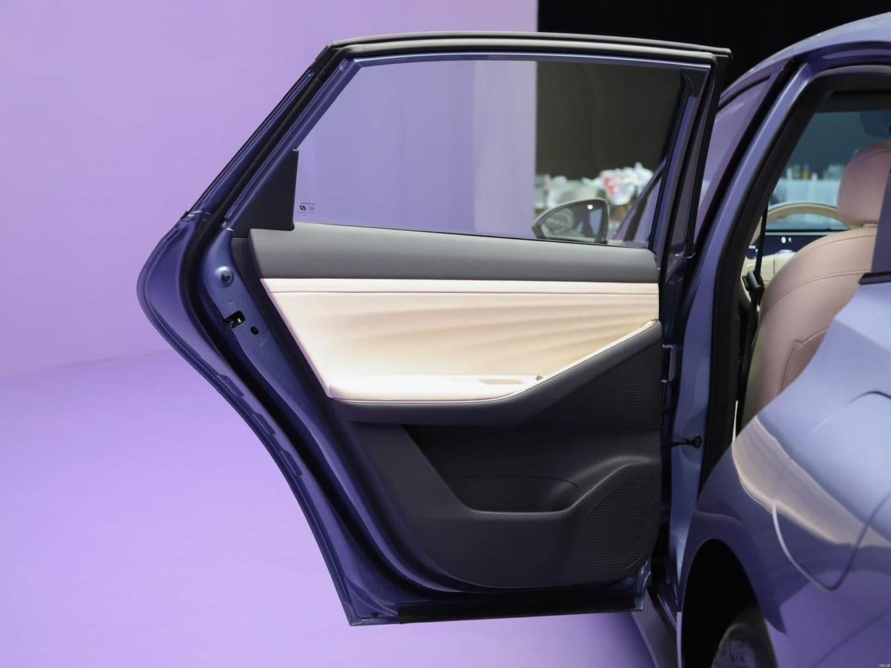 2026 Nissan N6 MAX thumbnail 5