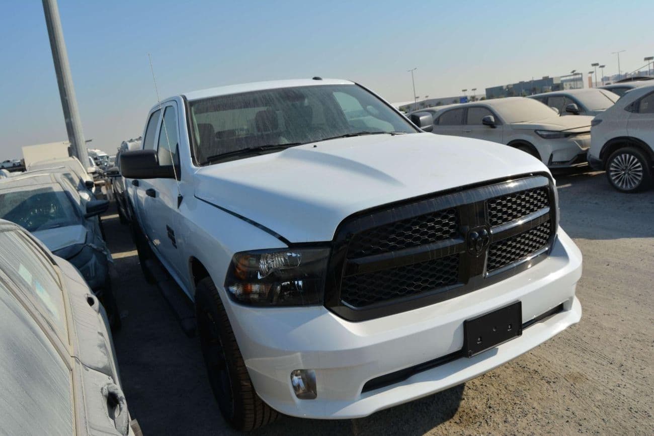 2023 RAM 1500 CLASSIC thumbnail 2
