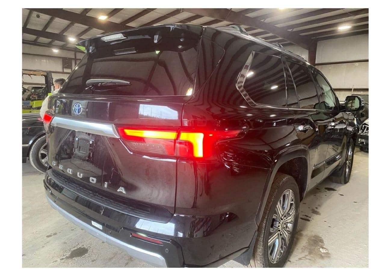 2025 Toyota Sequoia HYBRID thumbnail 7