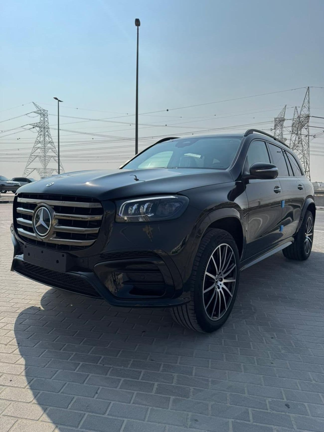 2025 Mercedes Benz GLS450 4MATIC thumbnail 3