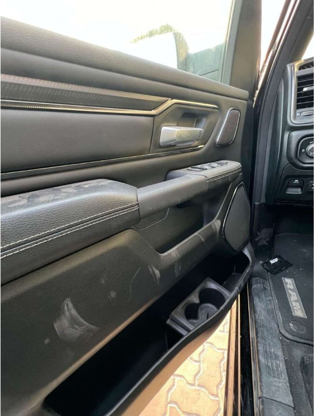 2024 RAM 1500 thumbnail 5