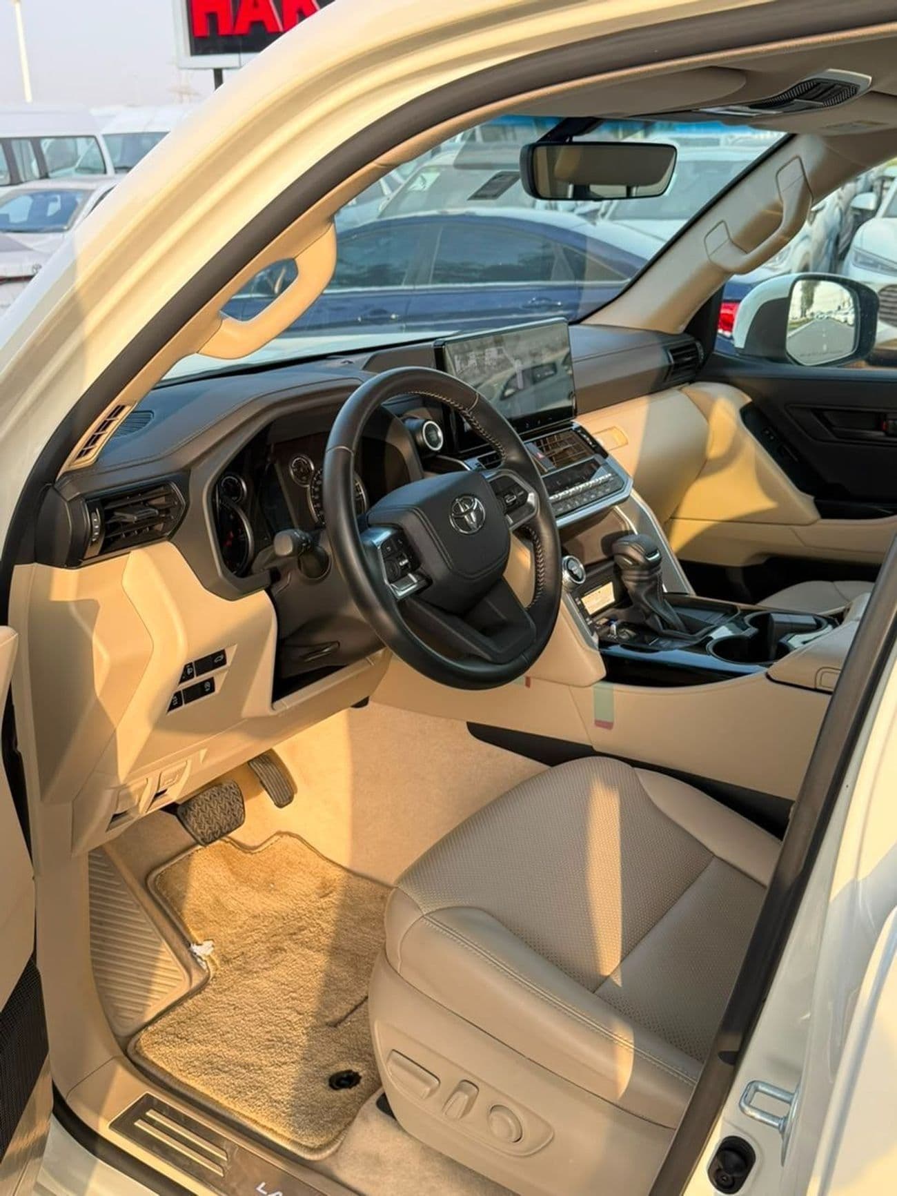 2023 Toyota Land Cruiser GXR thumbnail 5