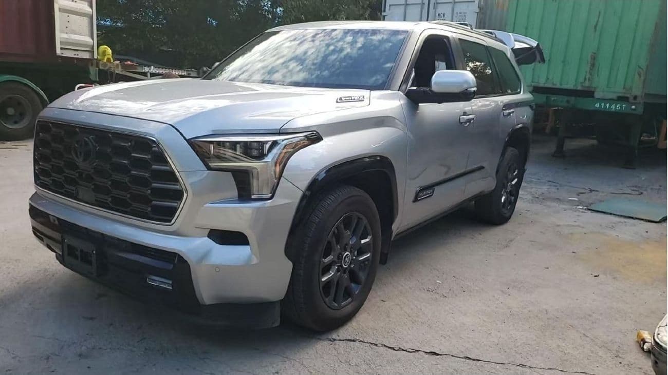 2024 Toyota Sequoia HYBRID