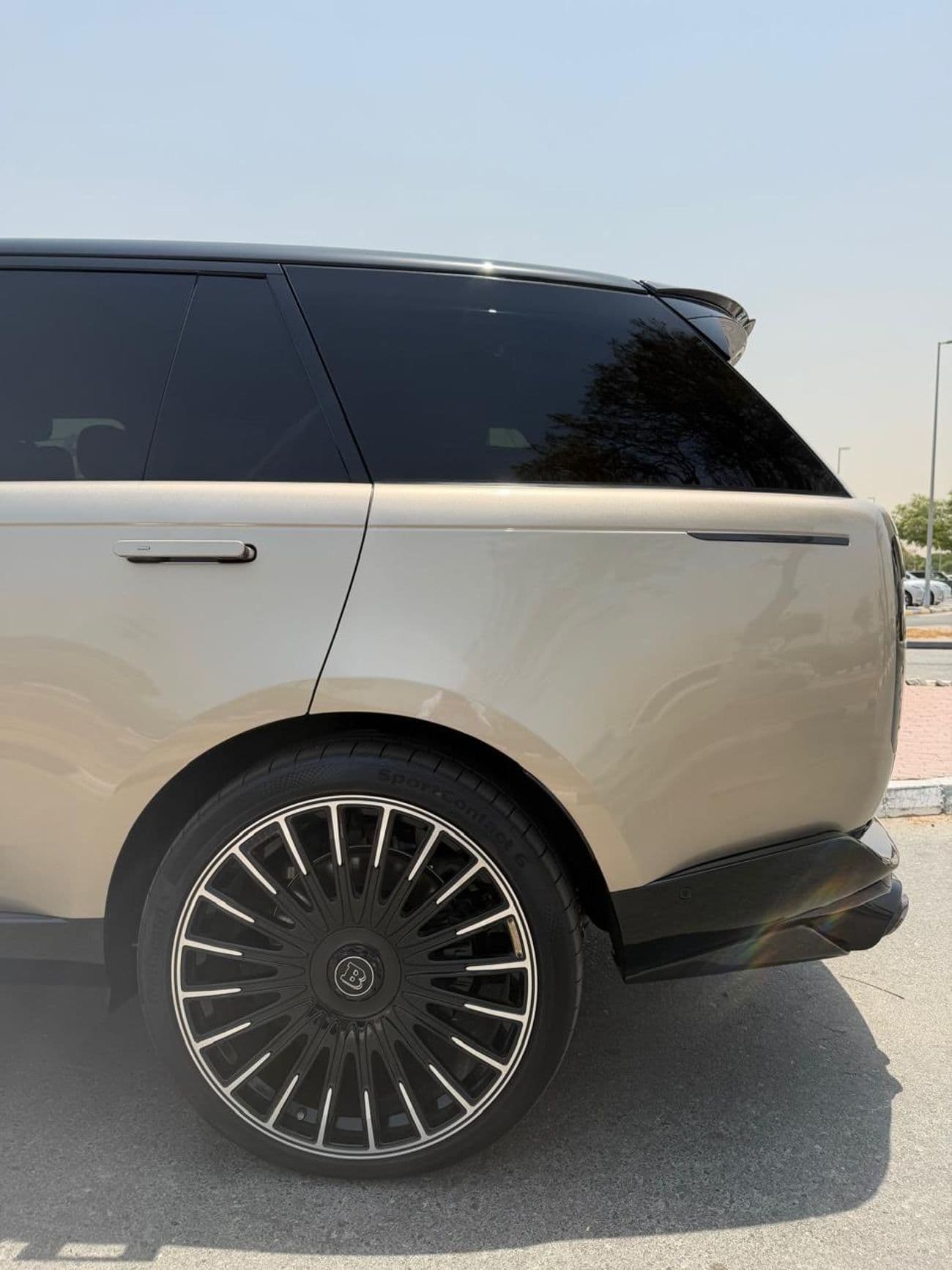 2024 BRABUS 700 Range Rover SV P615 thumbnail 5