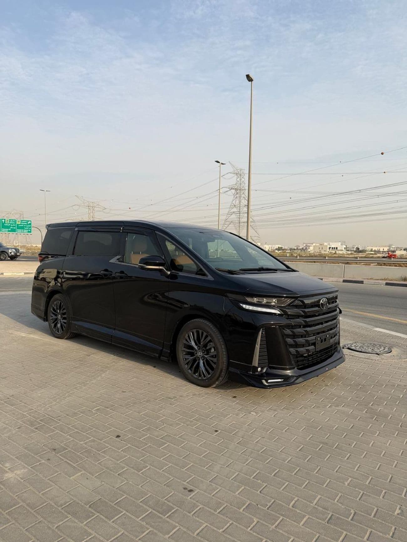 2024 Toyota Alphard thumbnail 2