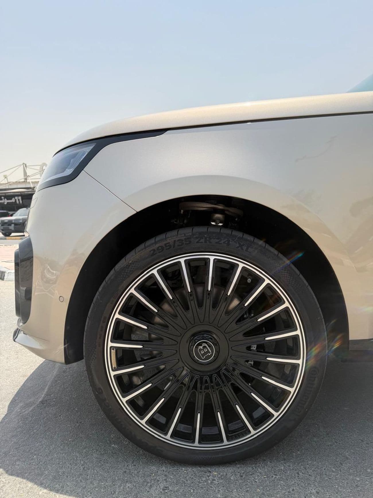 2024 BRABUS 700 Range Rover SV P615 thumbnail 4