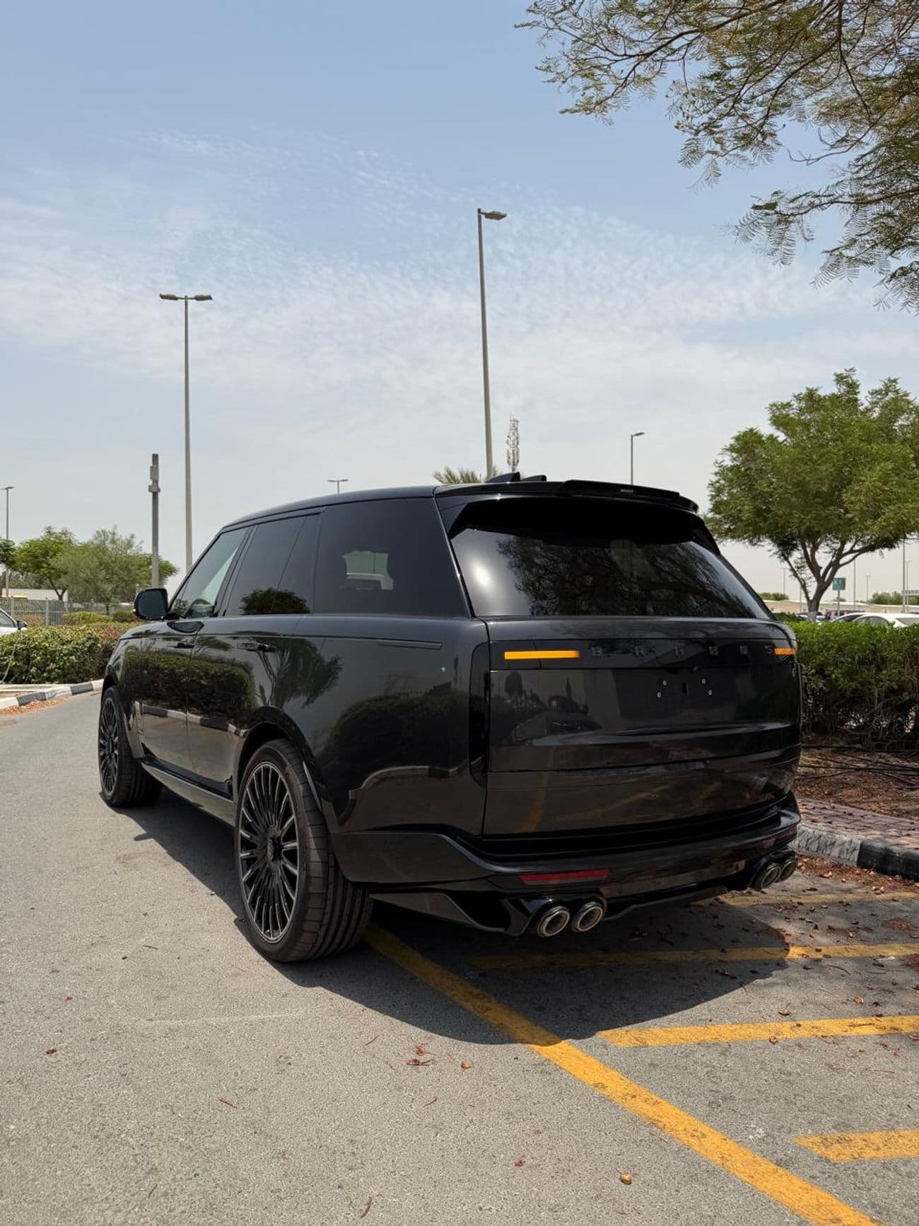 2023 BRABUS 700 Range Rover SV P615 thumbnail 2
