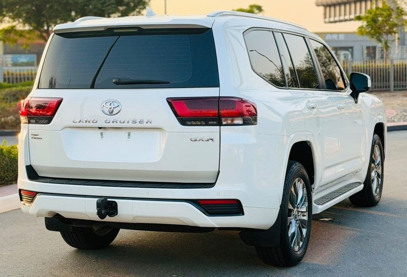 2022 Toyota Land Cruiser GXR thumbnail 4
