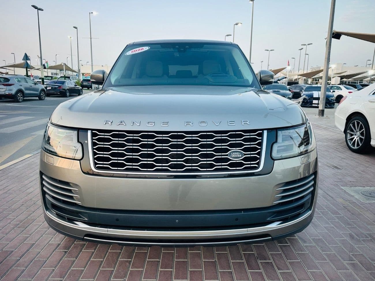 2020 Land Rover Range Rover VOGUE thumbnail 2