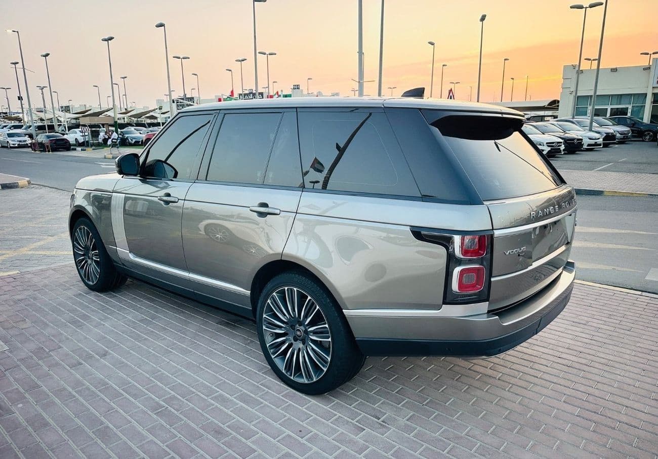 2020 Land Rover Range Rover VOGUE thumbnail 6