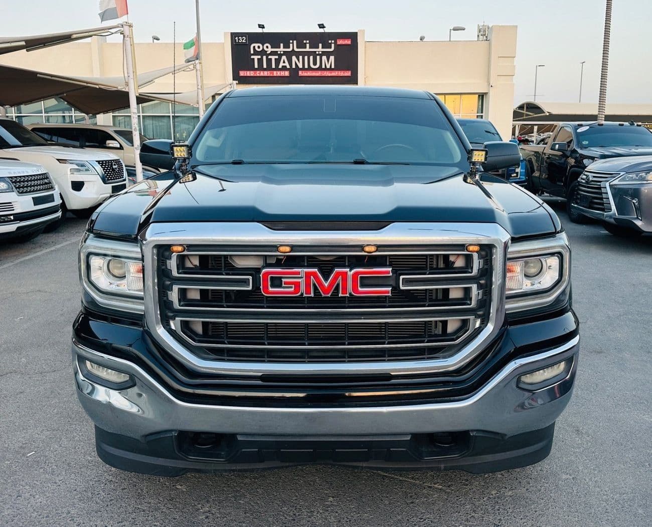 2016 GMC Sierra thumbnail 2