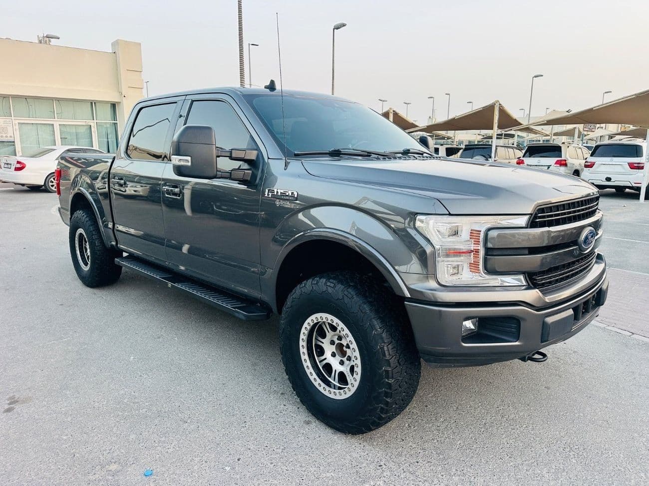 2020 Ford F 150 LARIAT thumbnail 3