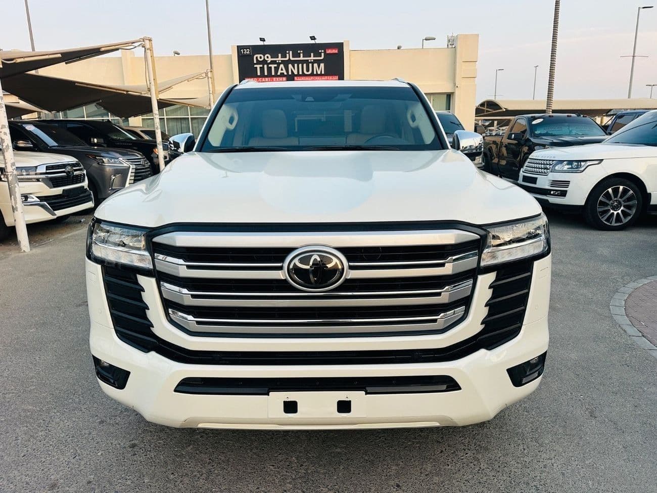 2023 Toyota Land Cruiser GXR thumbnail 2