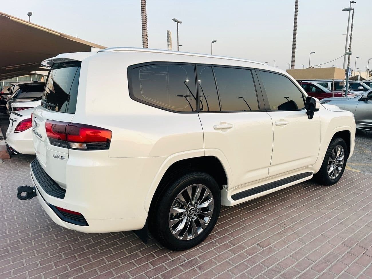 2026 Toyota Land Cruiser GXR thumbnail 4
