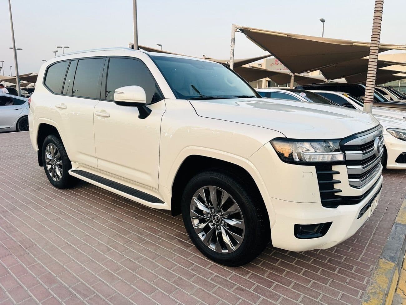 2026 Toyota Land Cruiser GXR thumbnail 3