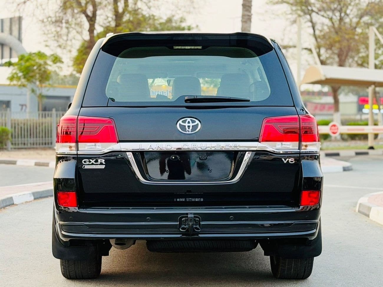 2020 Toyota Land Cruiser GXR thumbnail 5