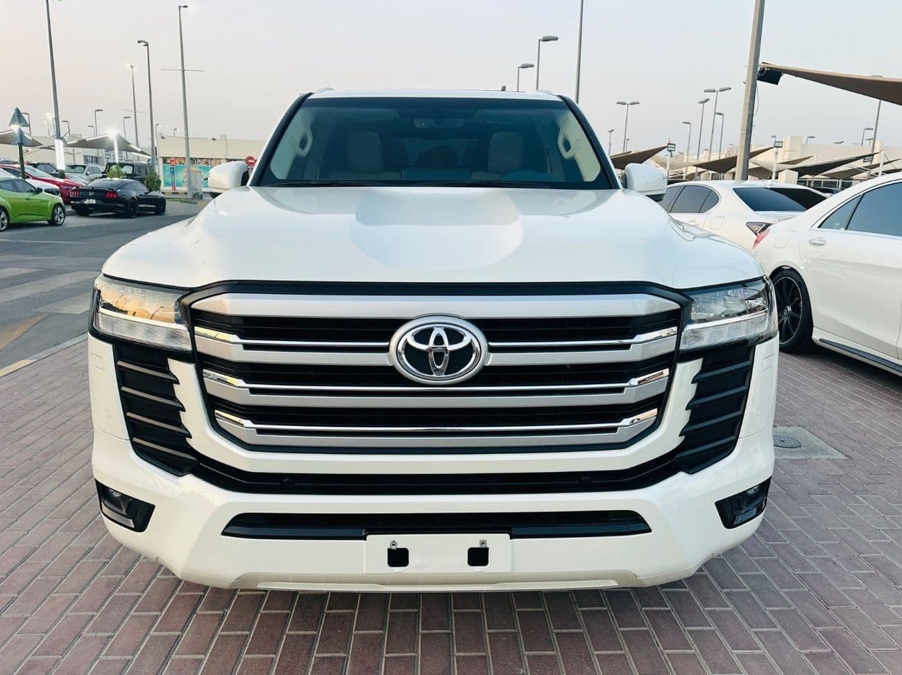 2026 Toyota Land Cruiser GXR thumbnail 2