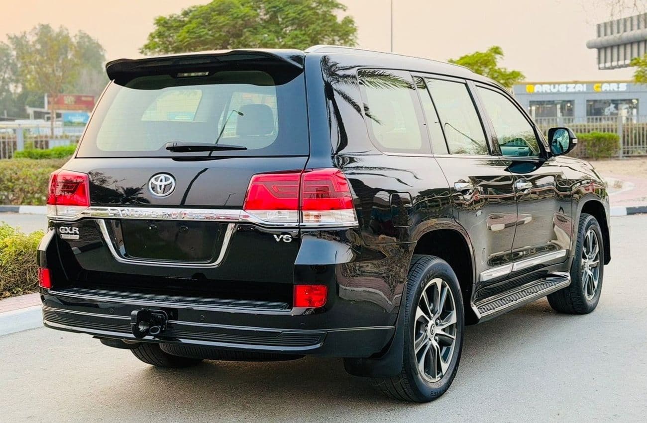 2020 Toyota Land Cruiser GXR thumbnail 4