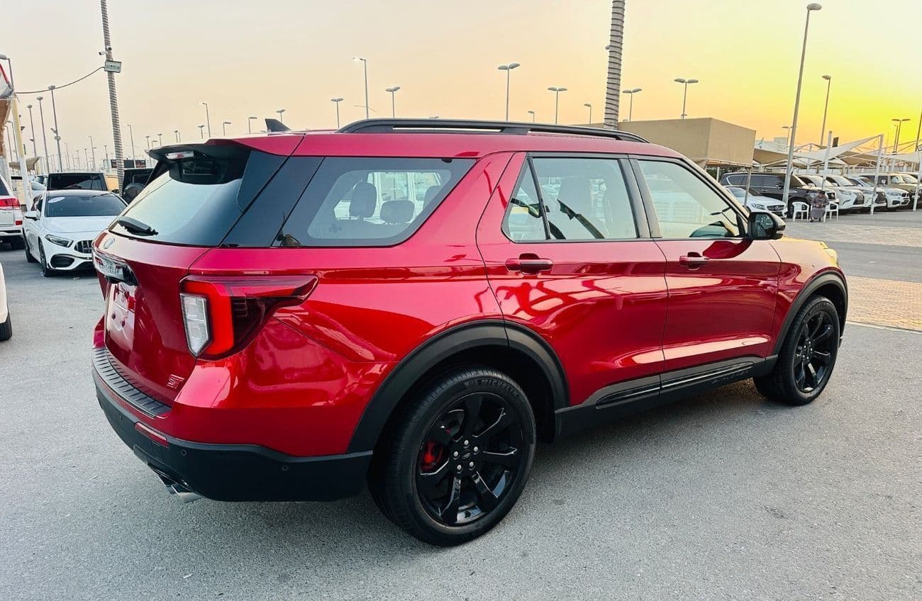 2022 Ford Explorer ST thumbnail 4