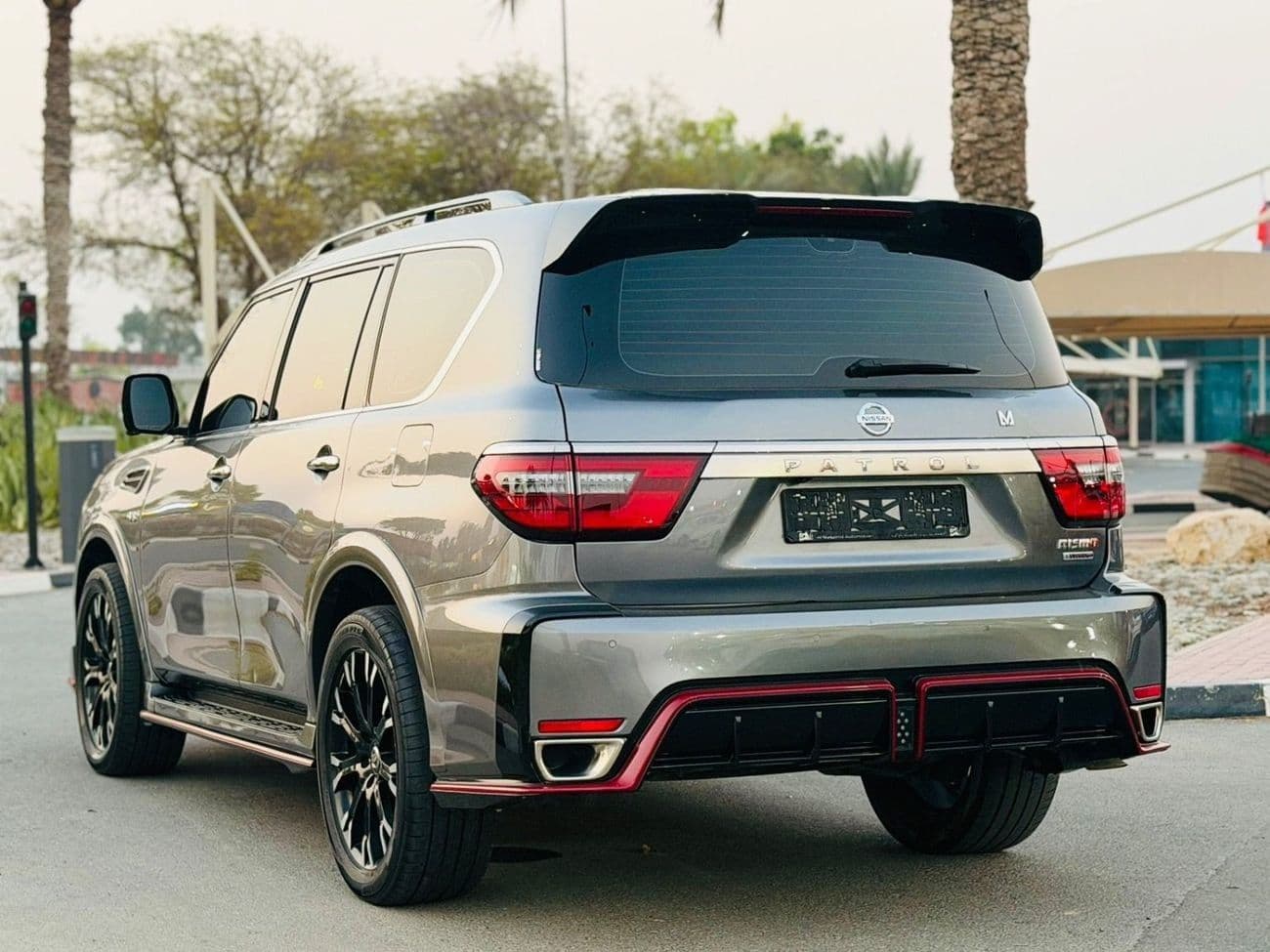 2021 Nissan Patrol NISMO thumbnail 6