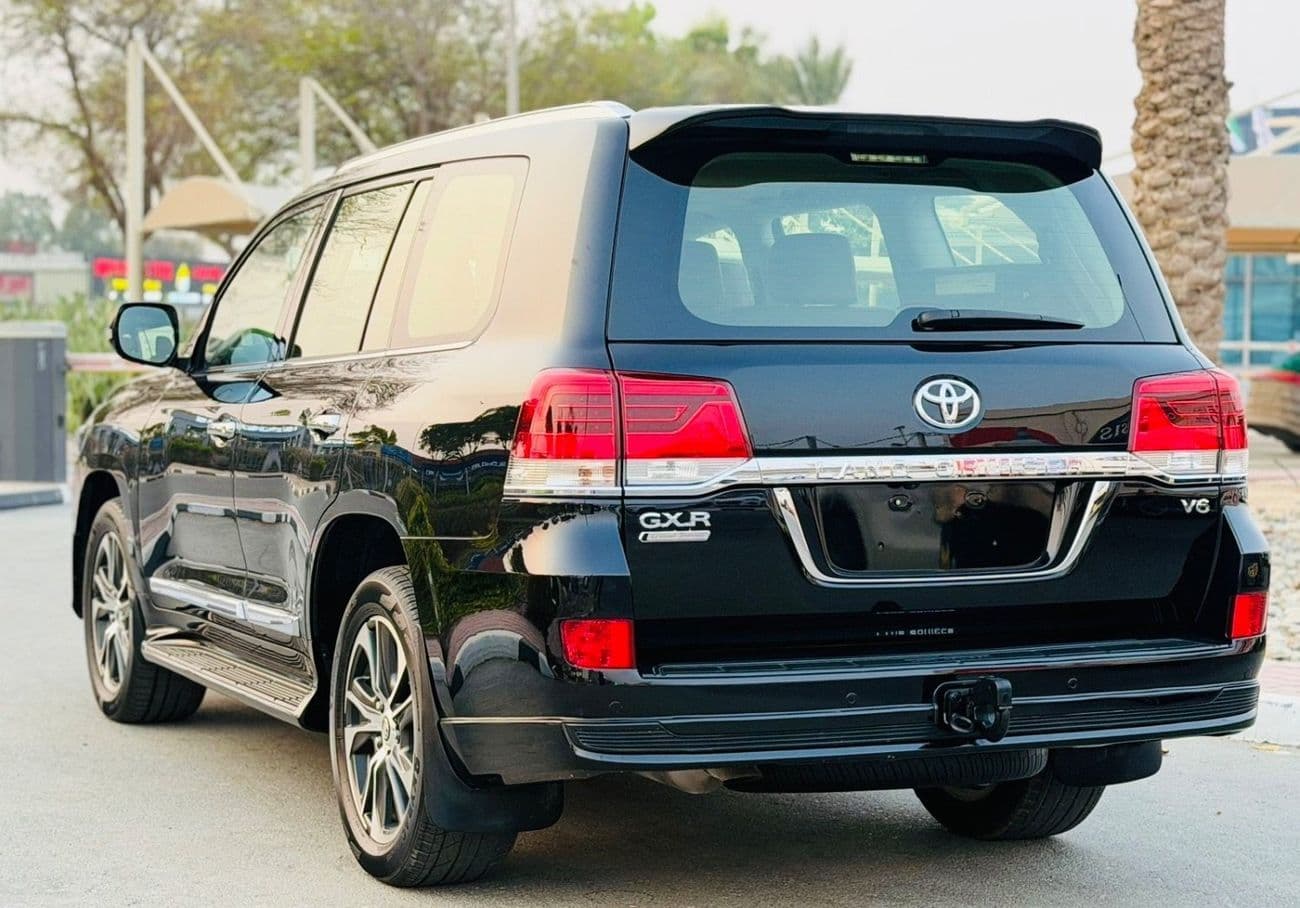 2020 Toyota Land Cruiser GXR thumbnail 6