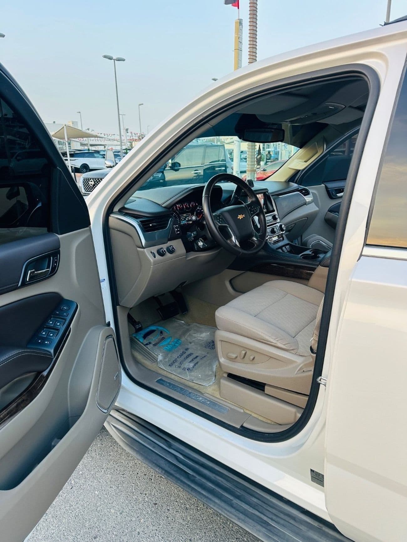 2016 Chevrolet Tahoe thumbnail 8