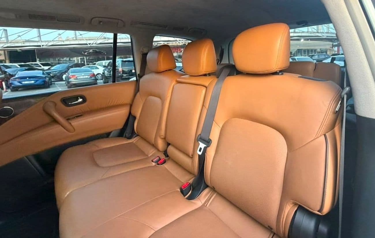2016 Nissan Patrol LE PLATINUM thumbnail 8
