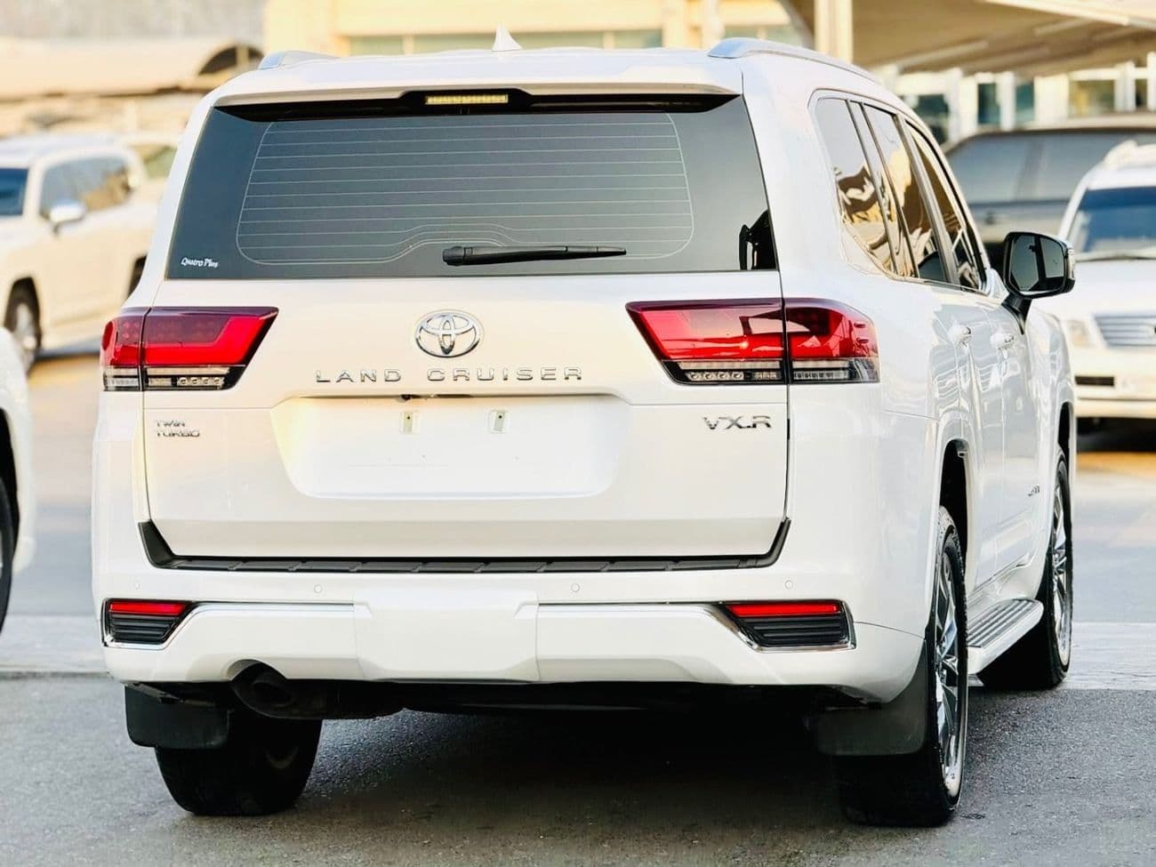 2023 Toyota Land Cruiser VXR thumbnail 4