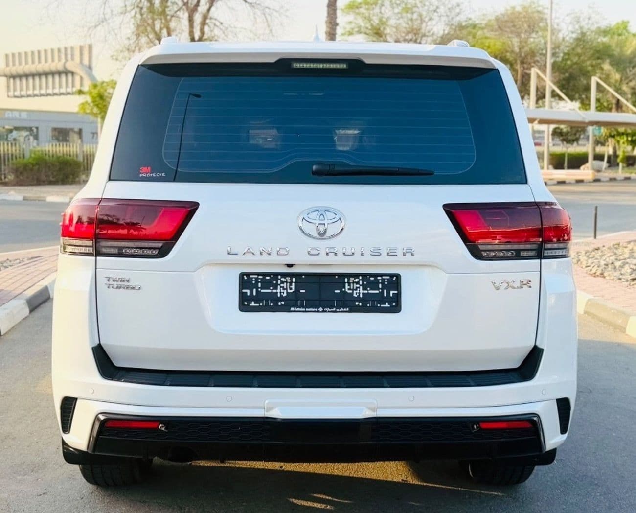 2024 Toyota Land Cruiser VXR thumbnail 5