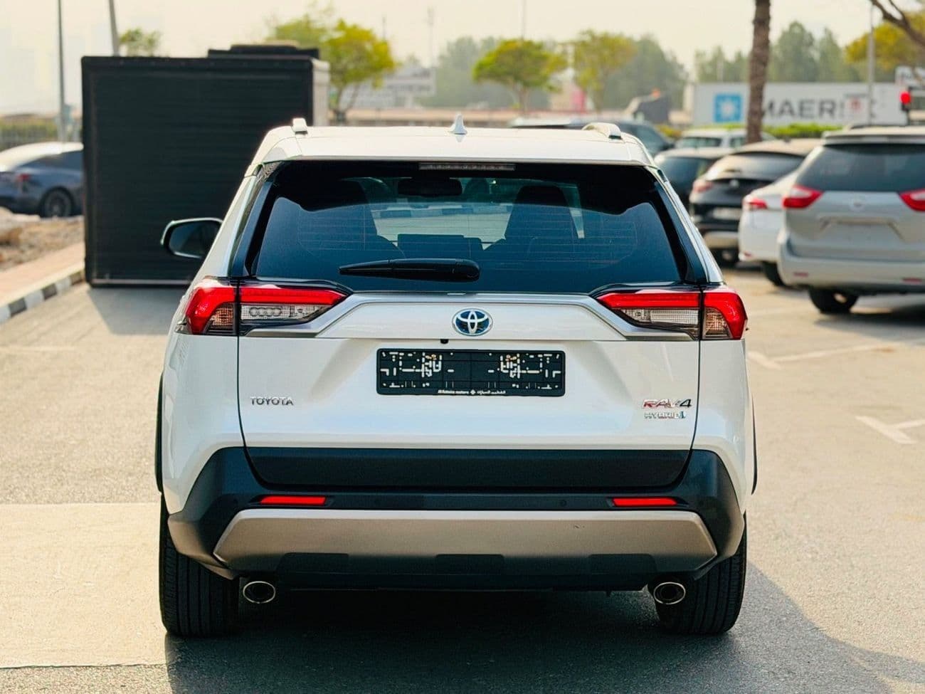 2024 Toyota RAV4 XLE HEV thumbnail 5