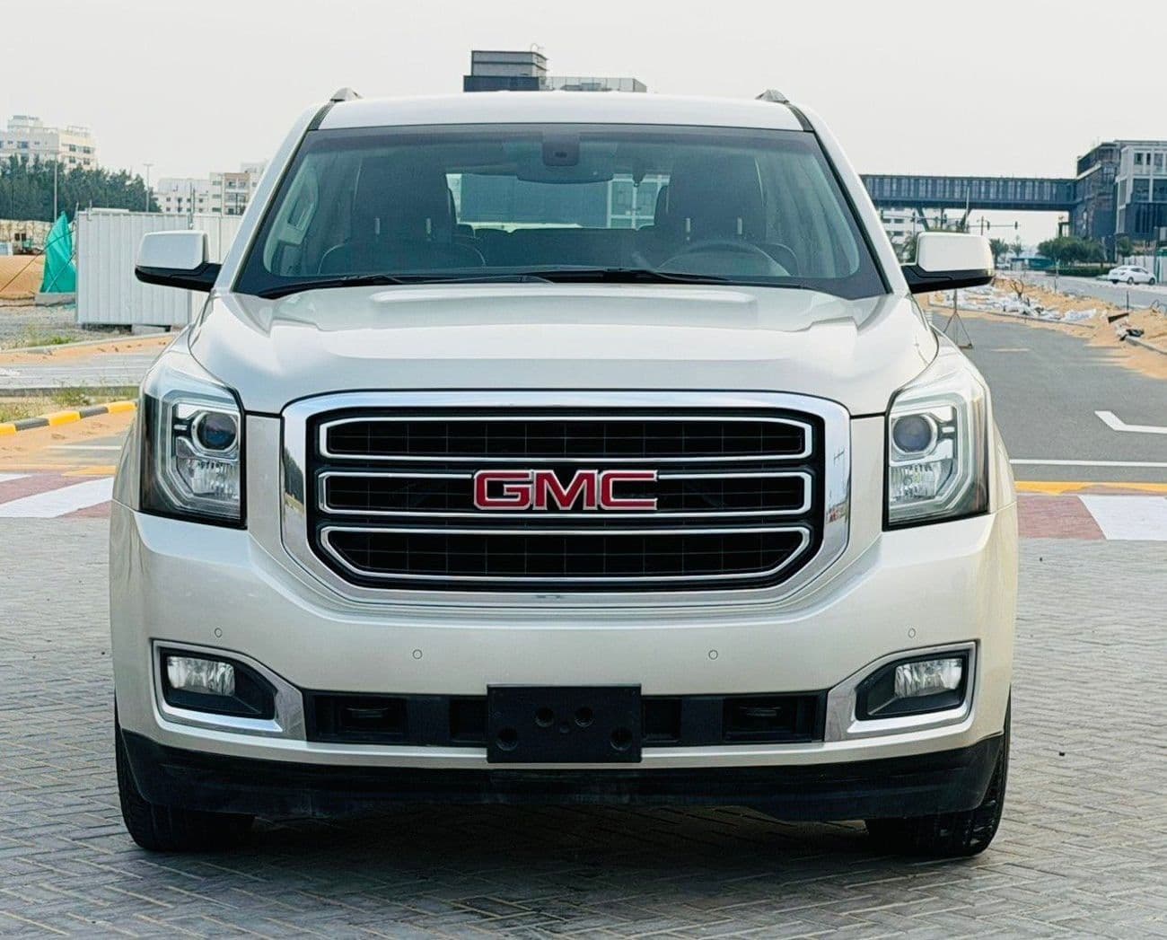 2015 GMC Yukon SLE thumbnail 2